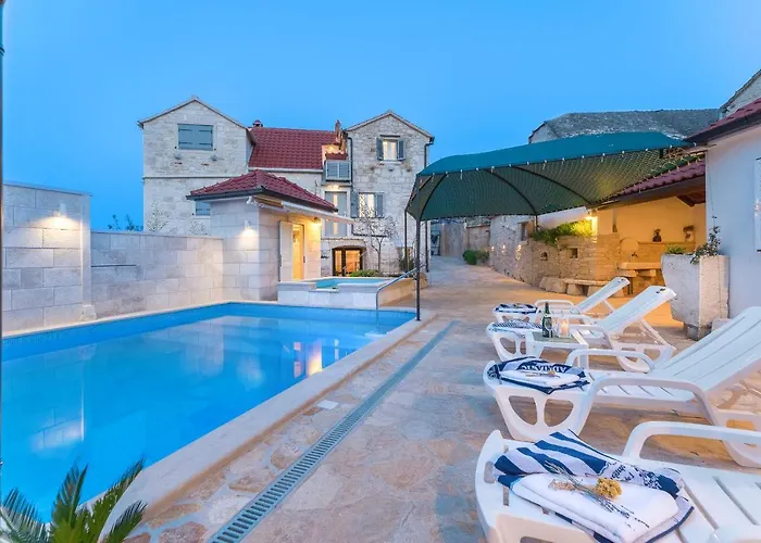 Skrika Villa Škrip